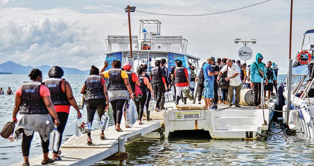  Las autoridades de Necoclí dicen que el municipio no aguanta más la carga de migrantes. Si no hay soluciones rápidas, el daño social será grande.