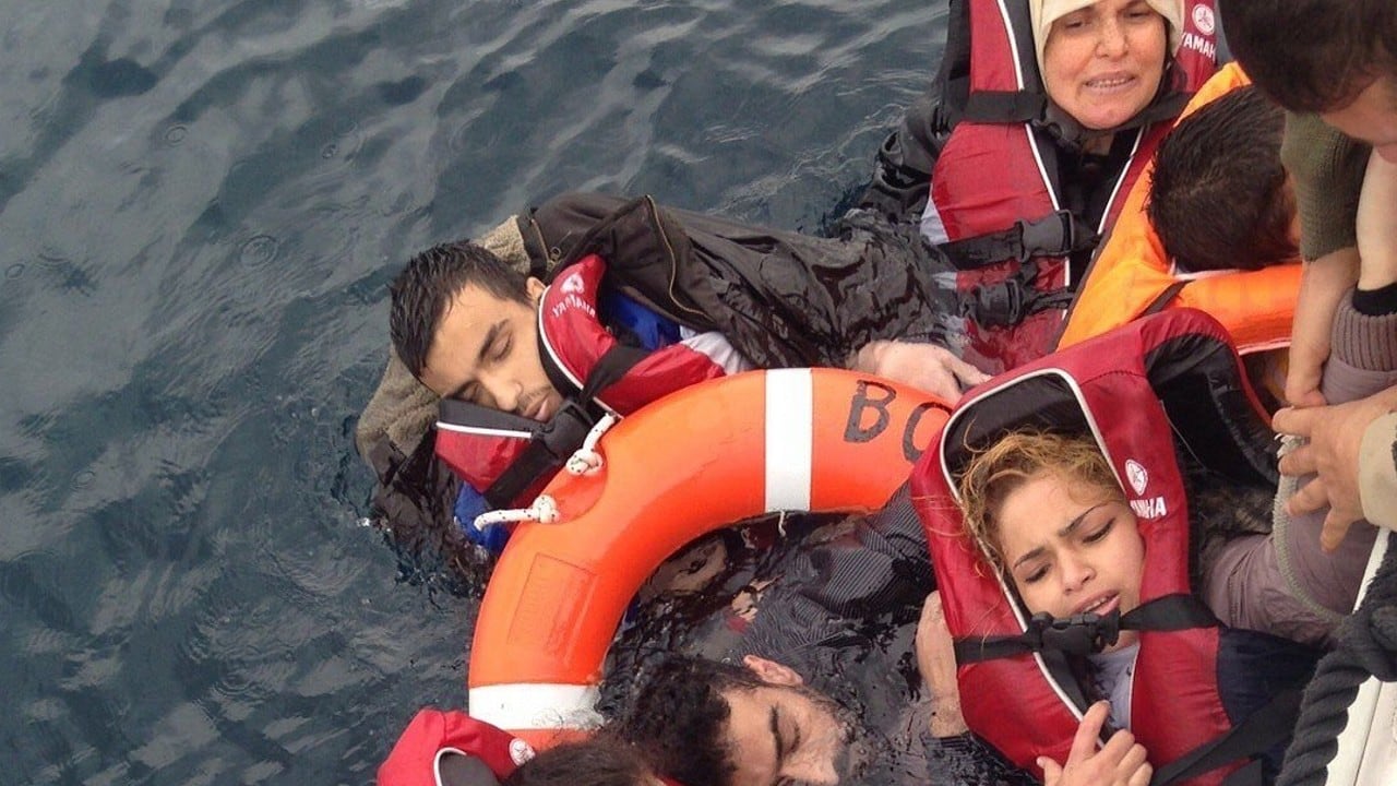 Muchos migrantes no puede cumplir la meta de llegar a Europa y pierden la vida en las azules aguas del mar Mediterráneo.