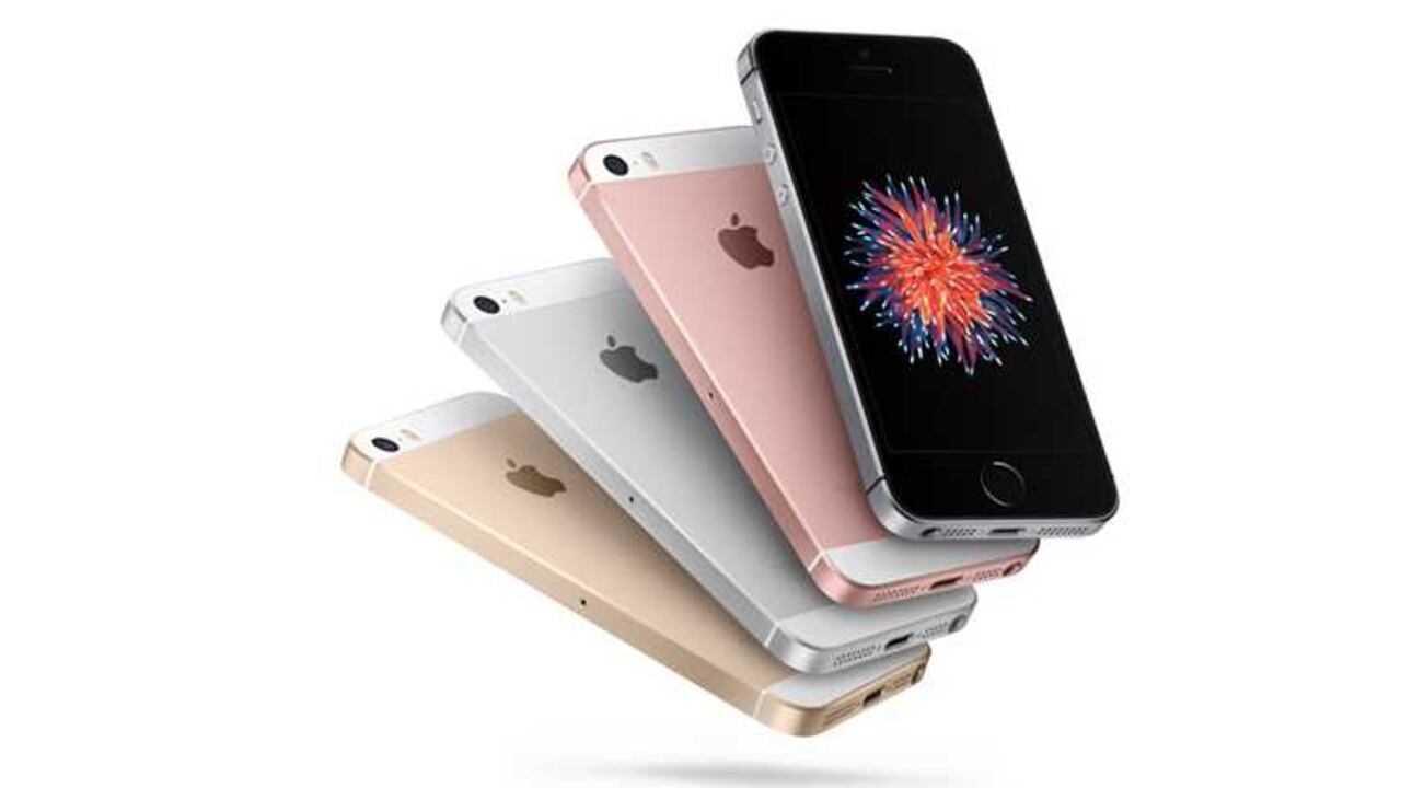 Apple anunció que su asistente de voz femenina para iPhones y tabletas comenzará a operar también en computadoras Mac, portátiles y de escritorio.