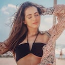 Danna García sorprendió a sus seguidores mostrando sus nalgas en la playa