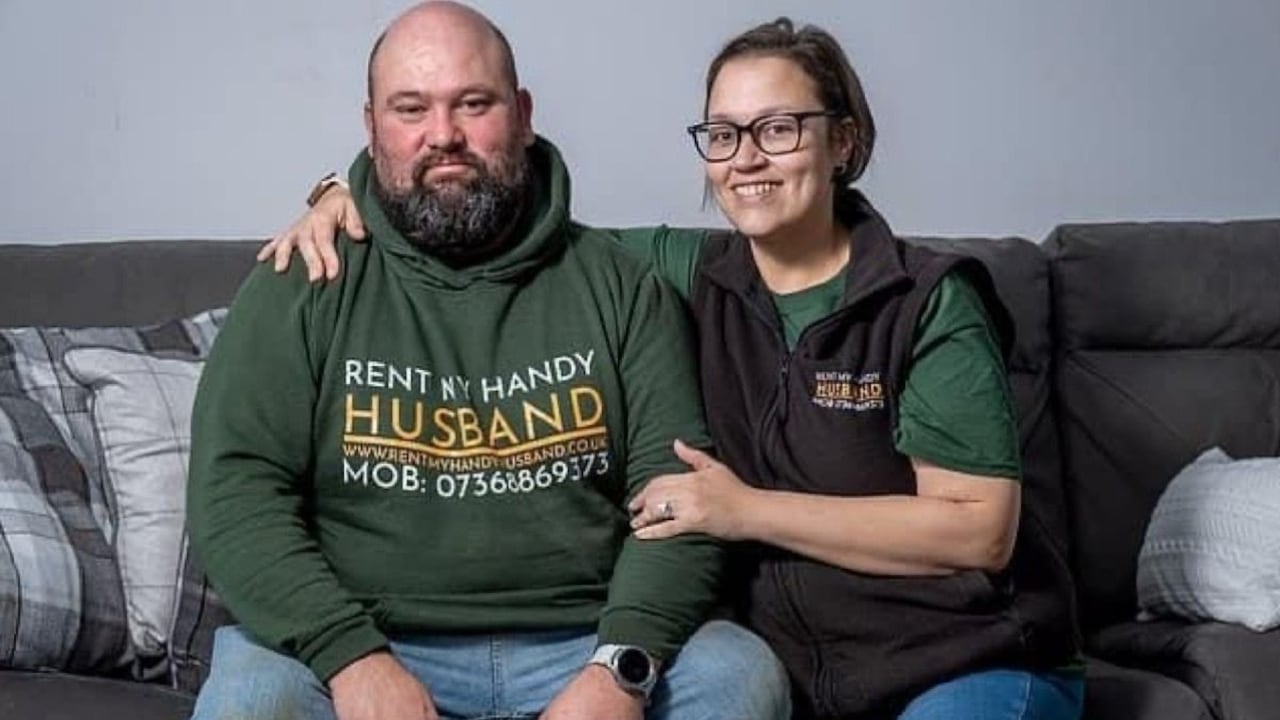 Por medio de las redes sociales, se empezaron a ofrecer los servicios de James de 42 años, por esa razón inicialmente se creó la página en Facebook “Rent My Handy Husband”.