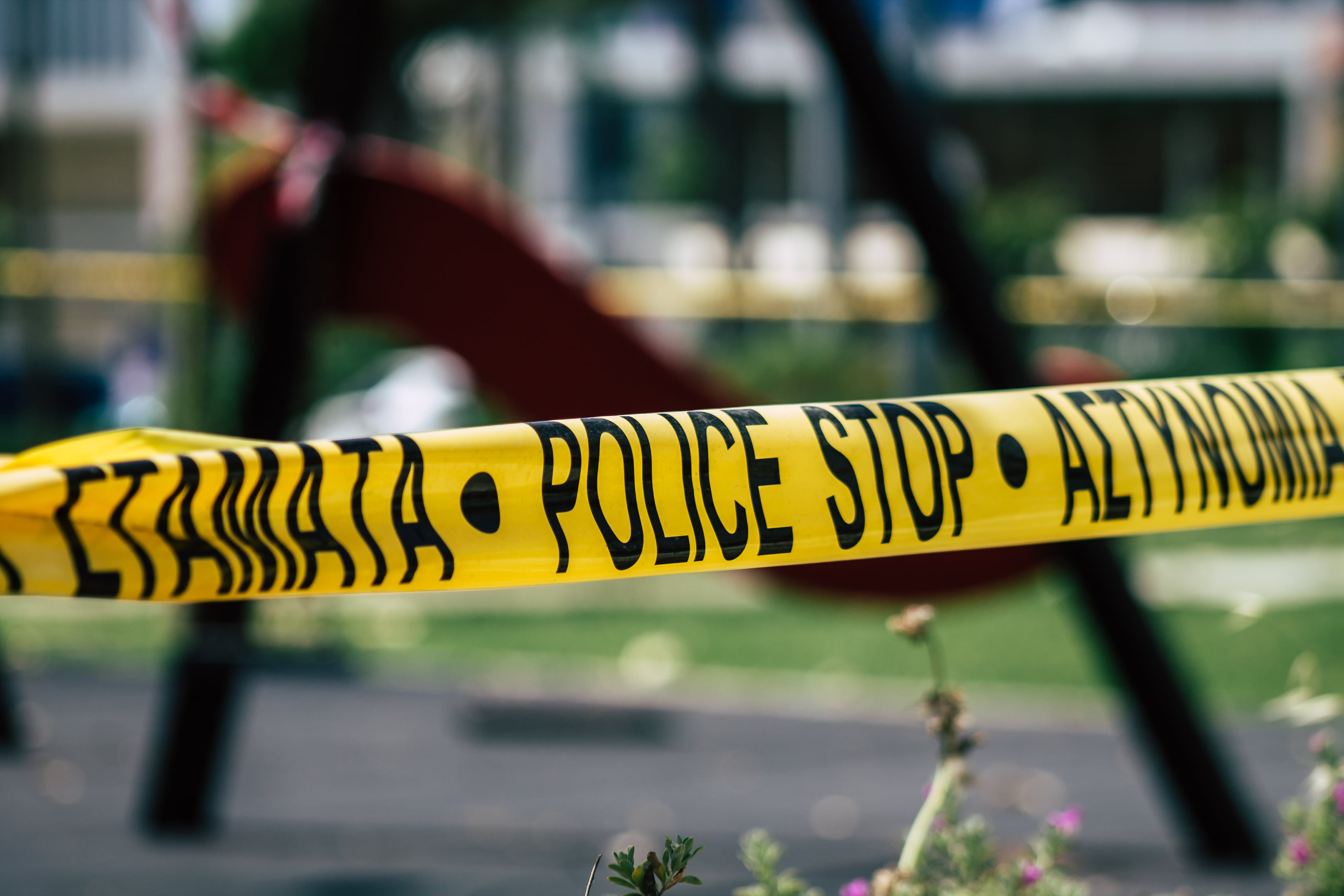 Agentes del CTI y de la Policía realizaron el levantamiento del cuerpo y acordonaron la zona.