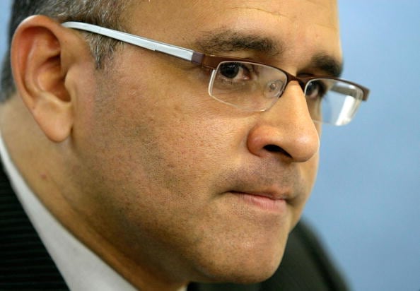 Según informó la Fiscalía en un comunicado, el exmandatario entregó el proyecto de diseño y construcción de un puente en 2013 a una empresa guatemalteca por 8,4 millones de dólares.