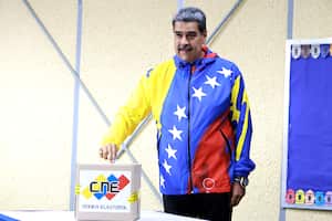 CARACAS, VENEZUELA - JULY 28: Incumbent President of Venezuela Nicolás Maduro casts his vote during the presidential elections on July 28, 2024 in Caracas, Venezuela. Venezuelans go to the polls for the presidential election between Nicolás Maduro, current president, and opposition candidate Edmundo González. (Photo by Jesus Vargas/Getty Images)