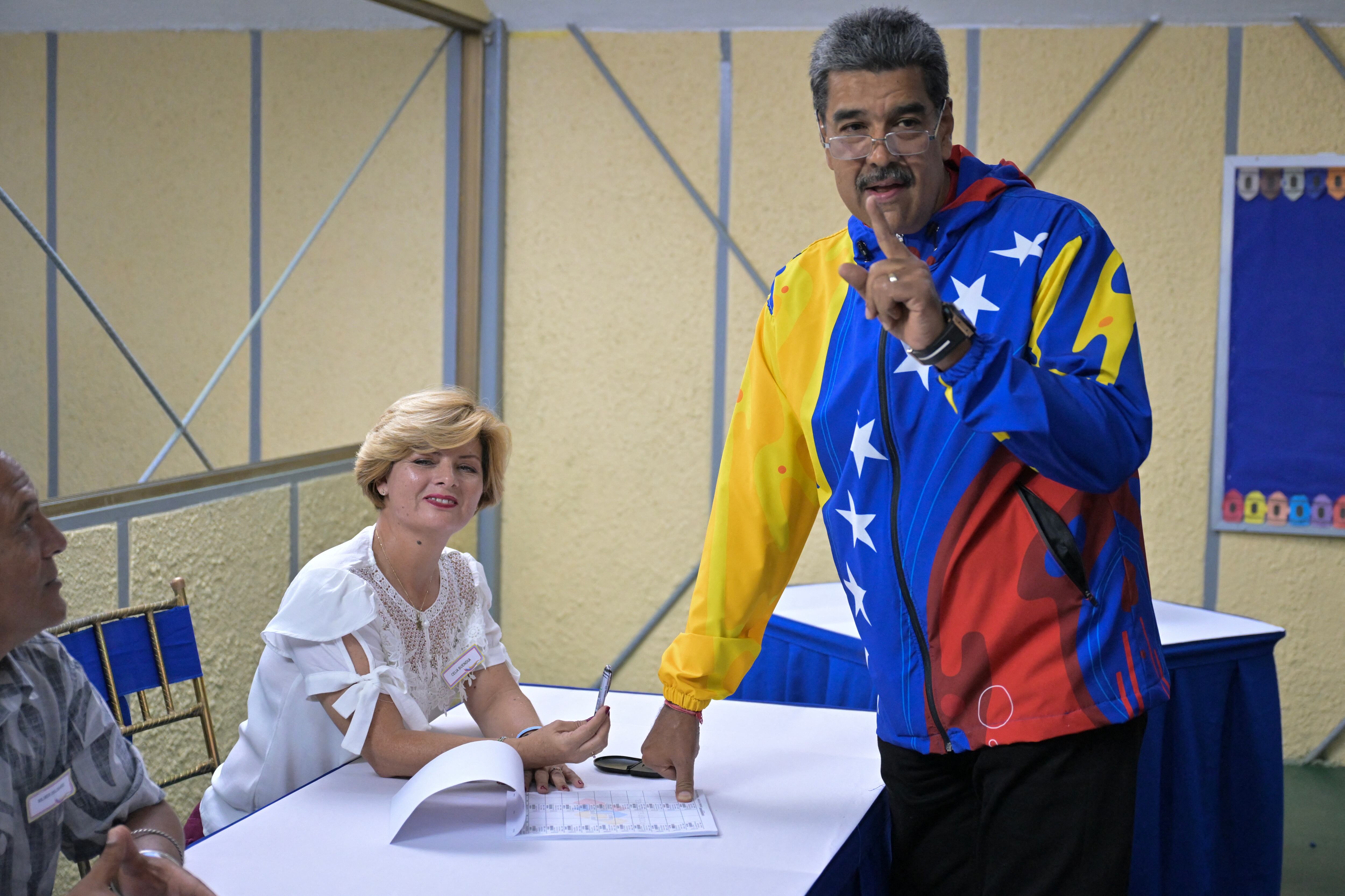 El presidente de Venezuela Nicolás Maduro participa en las elecciones este domingo 28 de julio. (Photo by Juan BARRETO / AFP)