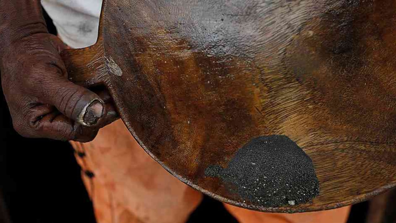 El mercurio no solo produce contaminación ambiental, también puede ocasionar problemas de salud a los mineros. Foto: archivo/Semana.