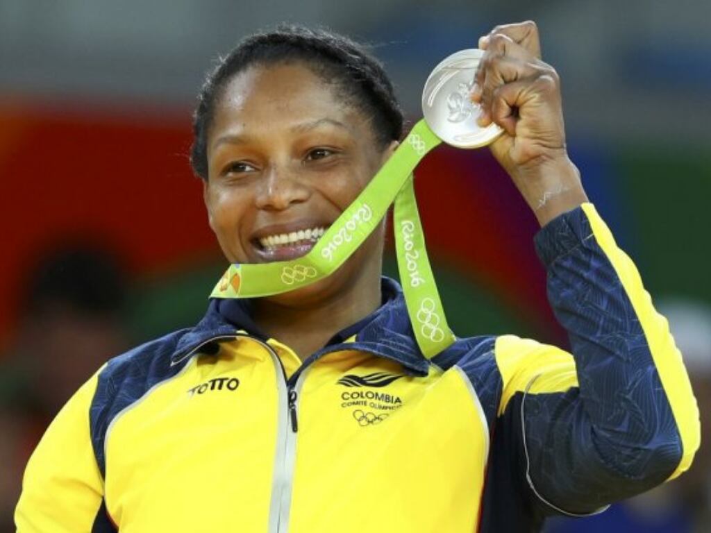 Con el objetivo de superar lo hecho en Londres 2012, la delegación colombiana llevó a Río 2016 la delegación más grande en número de deportistas, con un total de 147. Allí la judoca Yuri Alvear fue la abanderada en unas justas deportivas históricas para el país, pues se lograron tres medallas de oro. Halterofilia, atletismo, boxeo, BMX y judo fueron los deportes en los que Colombia brilló. Foto: habladeportes.com