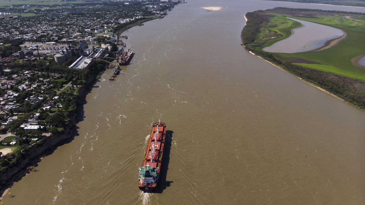 Imagen del Rio Paraná que separa a Brasil, Argentina y Paraguay.