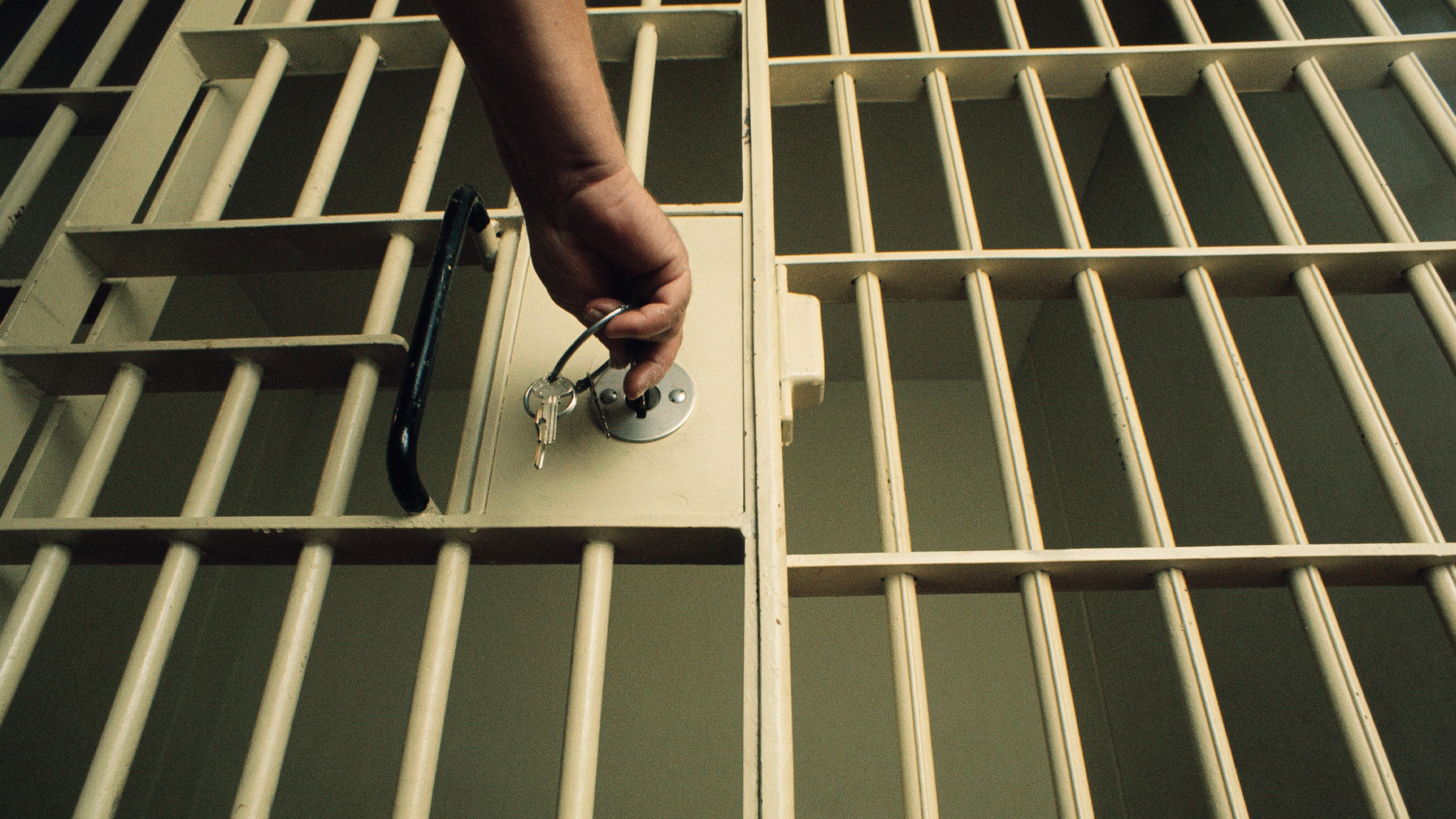 Personas en la carcel