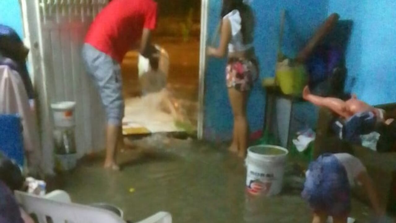 Las lluvias inundaron viviendas en Andalucía, Valle del Cauca.