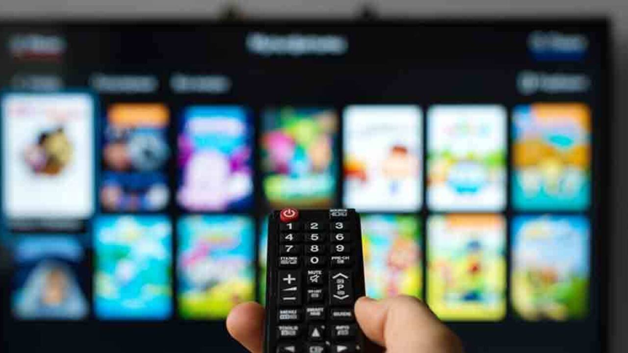 En el transcurso de una década, la hegemonía en este sector del entretenimiento parece transitar hacia las manos de compañías como Netflix, Amazon, Apple, entre otras.