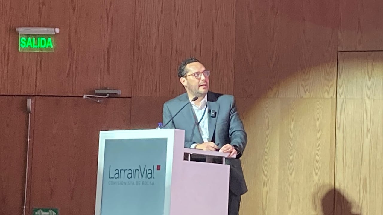 Andrés Velasco, nuevo presidente de Asofondos