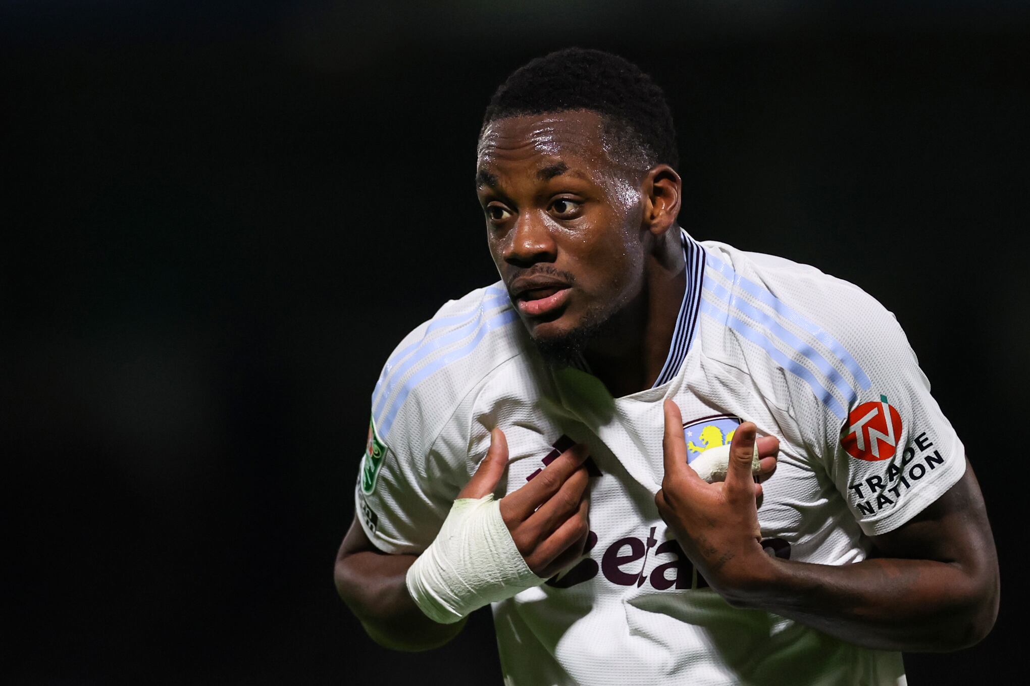 HIGH WYCOMBE, ENGLAND - SEPTEMBER 24: Jhon Duran of Aston Villa during the Carabao Cup Third Round match between Wycombe Wanderers and Aston Villa at Adams Park on September 24, 2024 in High Wycombe, England. (Photo by Marc Atkins/Getty Images)