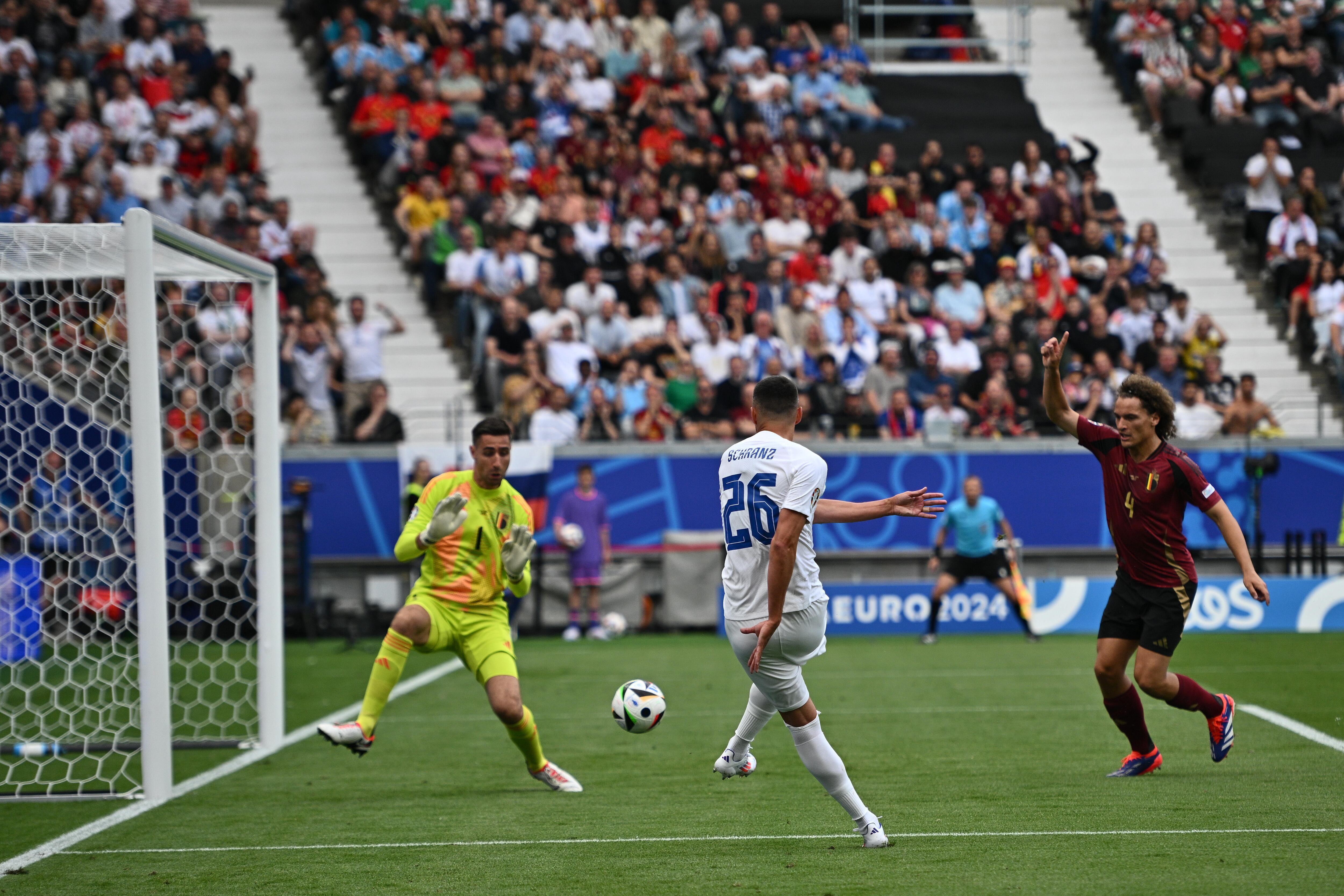 Remate de Ivan Schranz para lograr un triunfo histórico: Eslovaquia 1 - 0 Bélgica.