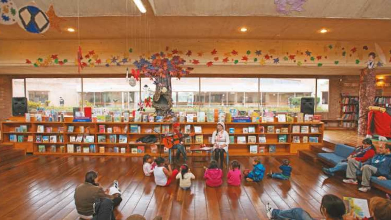 La sala de lectura infantil en la Virgilio Barco.