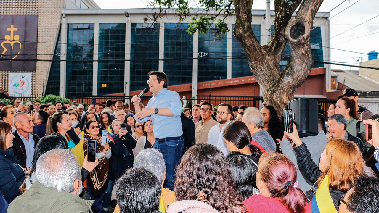 A Miguel Uribe Turbay le hacían seguimiento desde meses antes del magnicidio. 