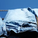 El lavado de los jeans debe realizarse de manera especial para evitar que pierdan su color.