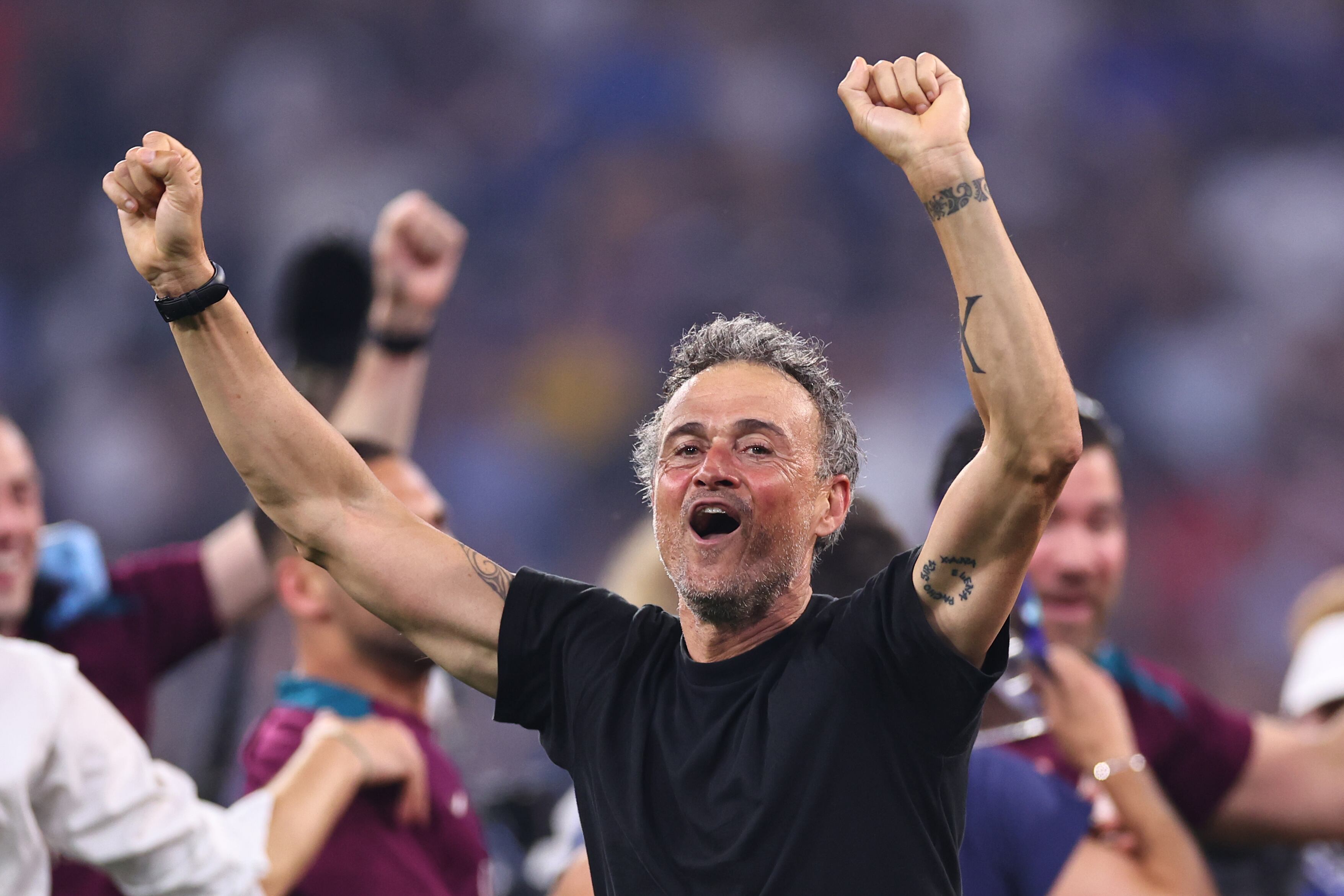 Luis Enrique, técnico del Paris Saint Germain, celebra la primera Liga de Campeones del equipo francés.