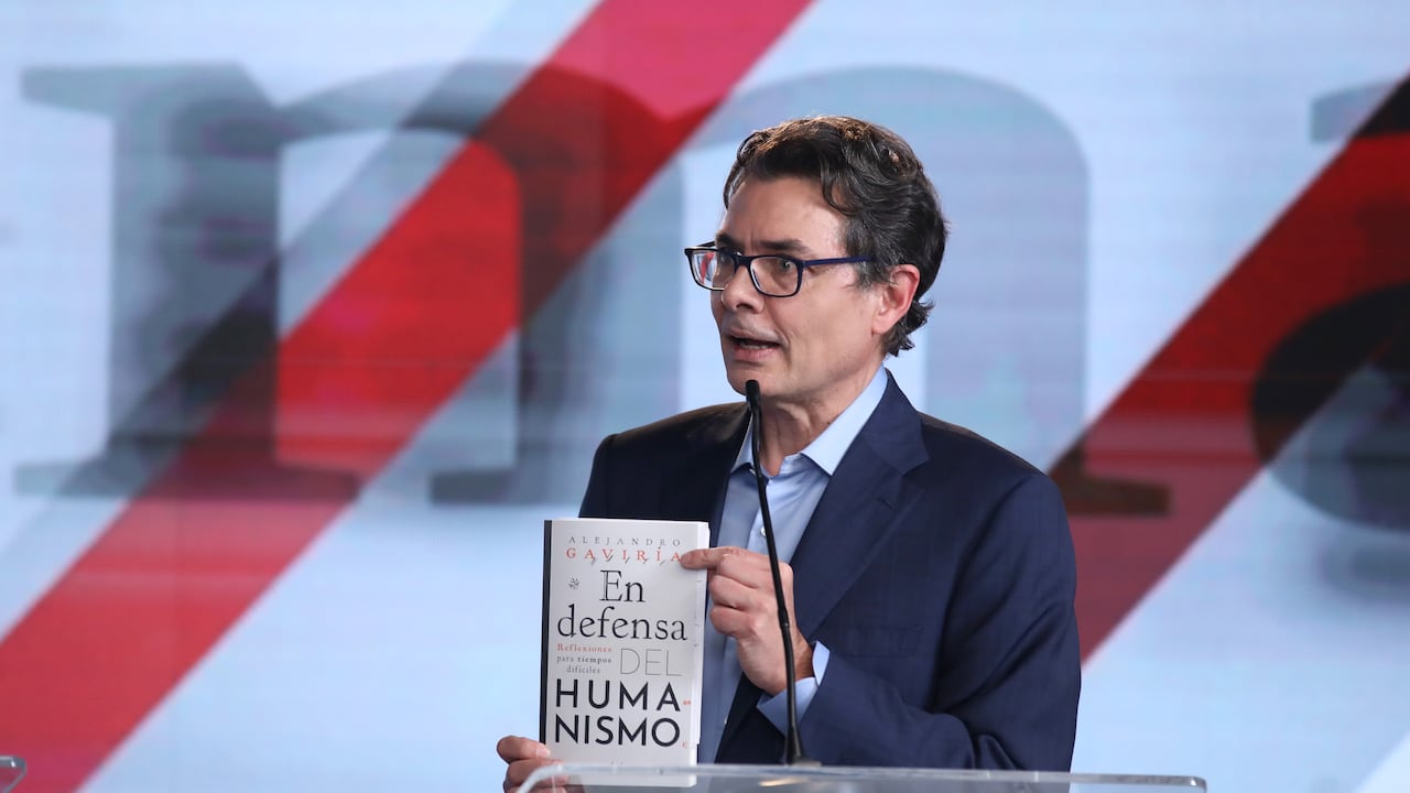 Alejandro Gaviria confesó que el exministro Alberto Carrasquilla es su amigo, un buen economista, pero fue un mal ministro de Hacienda.