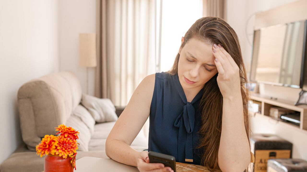 Los teléfonos celulares incorporan funciones que corrigen errores de seguridad.