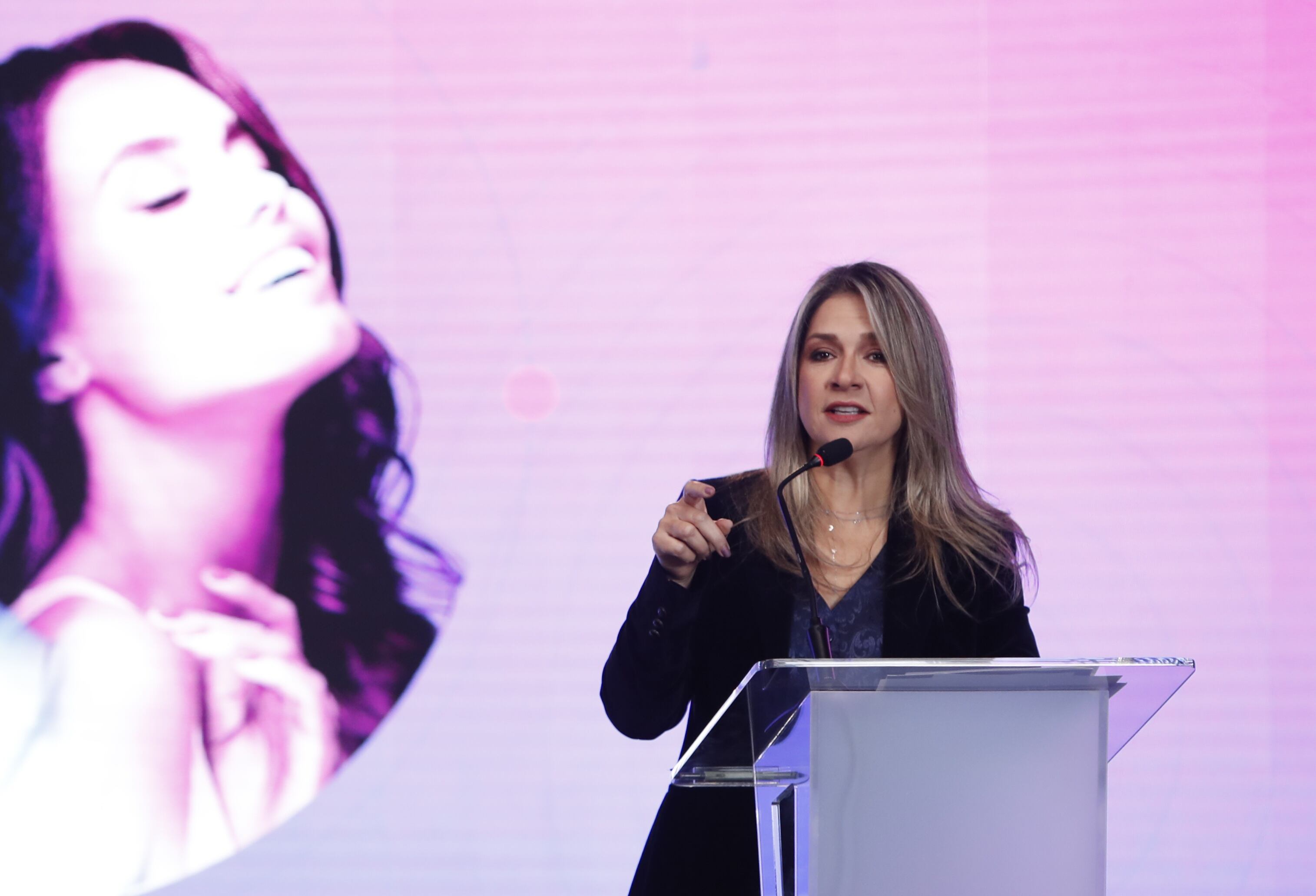 Gran Foro Mujeres Colombianas 2024