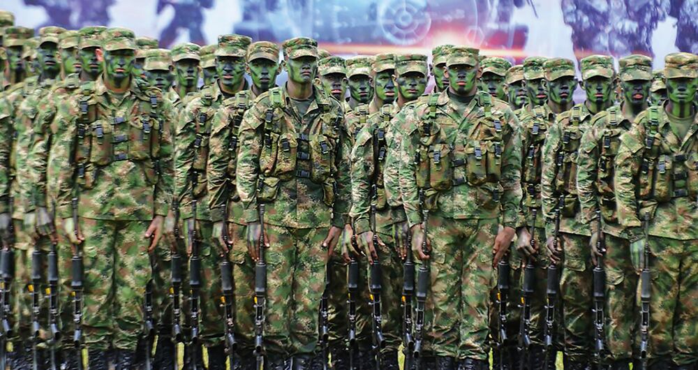 En las Fuerzas Armadas existen también temores como los hay en algunos sectores civiles frente a un posible gobierno de Petro.