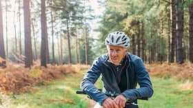 El ejercicio de resistencia ha sido clave en su extraordinaria capacidad de uso de oxígeno, que investigadores comparan con la de adultos jóvenes en estudios de fisiología del deporte.