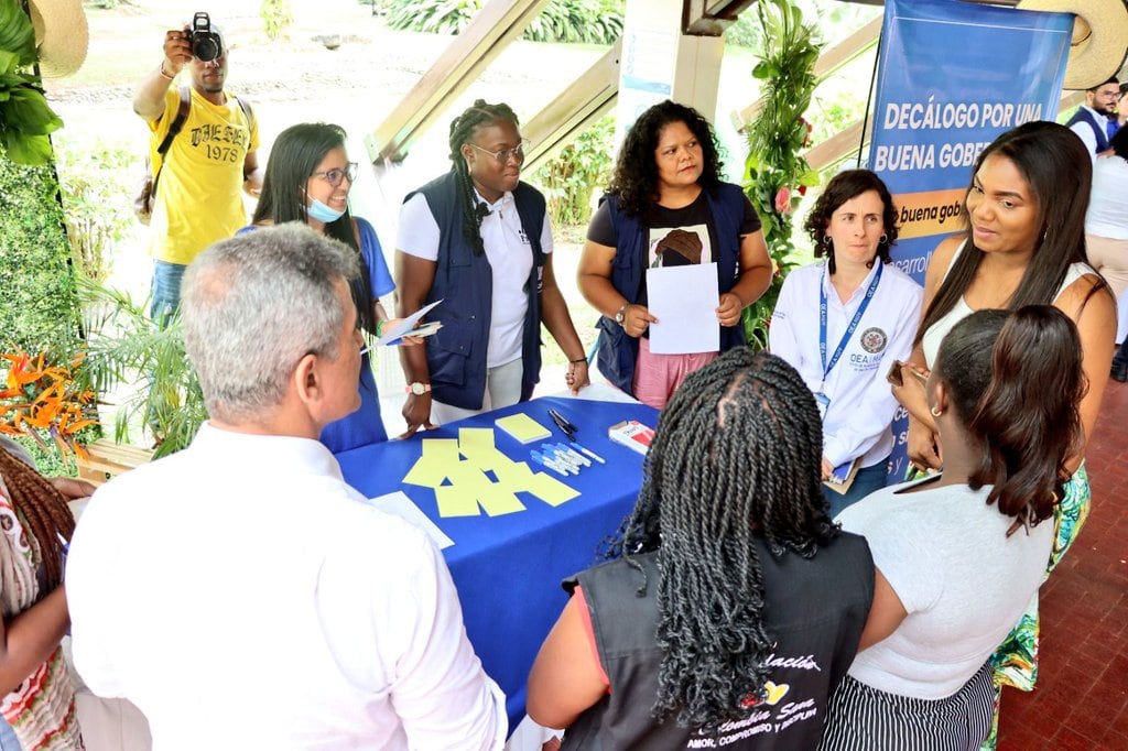 Twitter: @GBertrand_UE