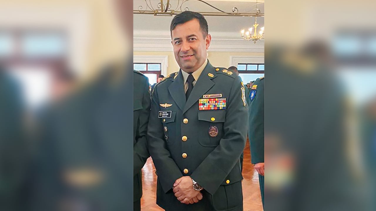 El General Óscar Vera Peláez, fue comandante de la unidad de contrainteligencia militar durante dos años del Gobierno Duque.