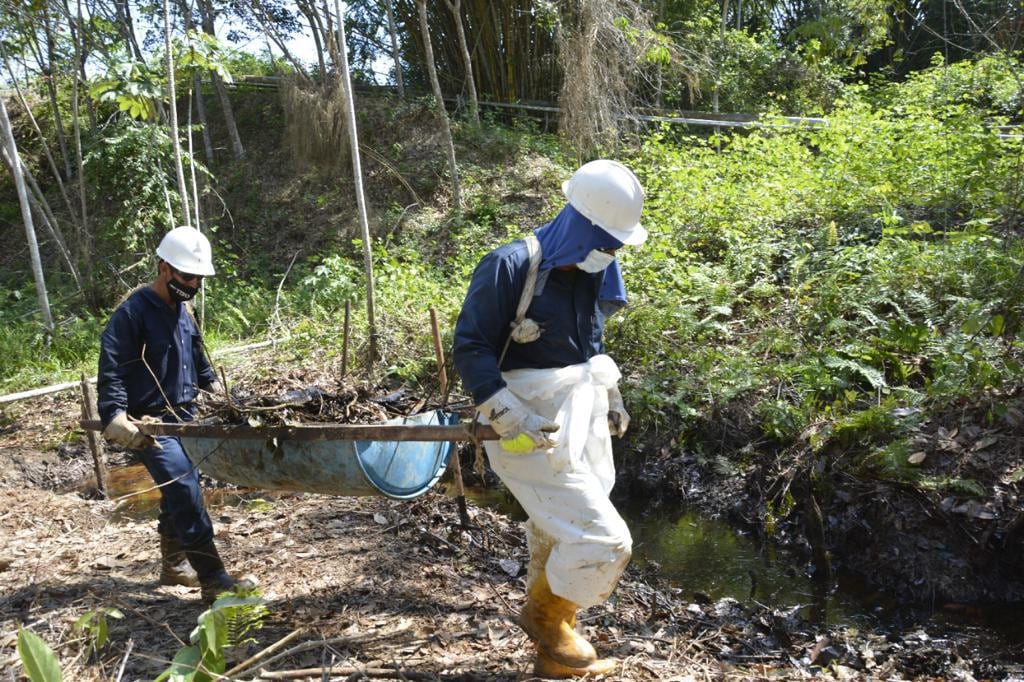 Derrame de petróleo en Santander