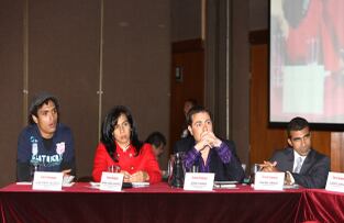 De izquierda a Derecha; Juancho Valencia, Musico de Jazz; María Isabel Ramírez, Directora de Dayone Sony Music; Jordi Finazzi, Director de Radio Caracol Radio y Rafael Ramos, Manager de Petrona.