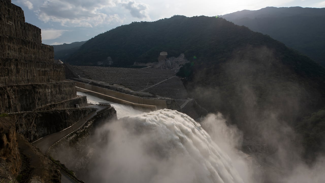 HIDROITUANGO
4 DE ABRIL 2019
FOTO: ESTEBAN VEGA LA-ROTTA
REVISTA SEMANA