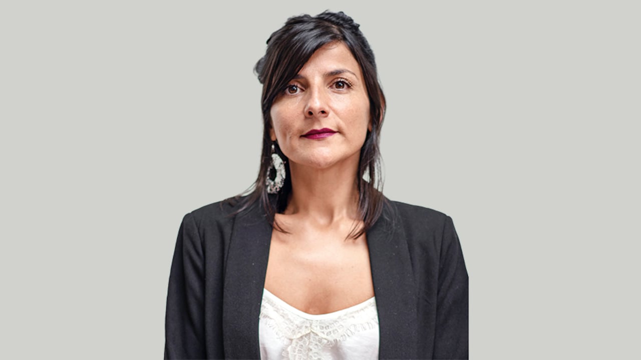 No paran las críticas contra la ministra de Minas y Energía, Irene Vélez, quien ahora tendrá que demostrar por qué hay tantas imprecisiones en un tema crucial.