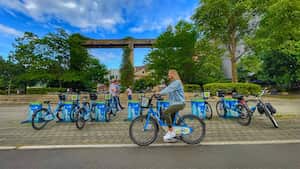 EnCicla cuenta con cerca de 2.000 bicicletas y se realizan un promedio de 9.000 préstamos diarios.