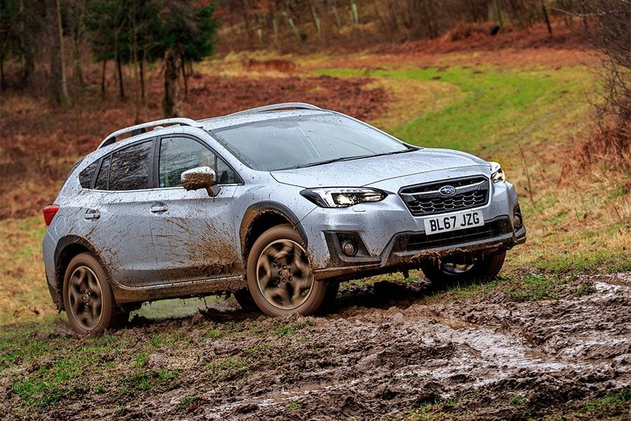 ¿Qué significan las siglas AWD y 4WD en una camioneta?