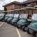 Carros de golf. Imagen de referencia. (Foto de Huw Fairclough/Getty Images)