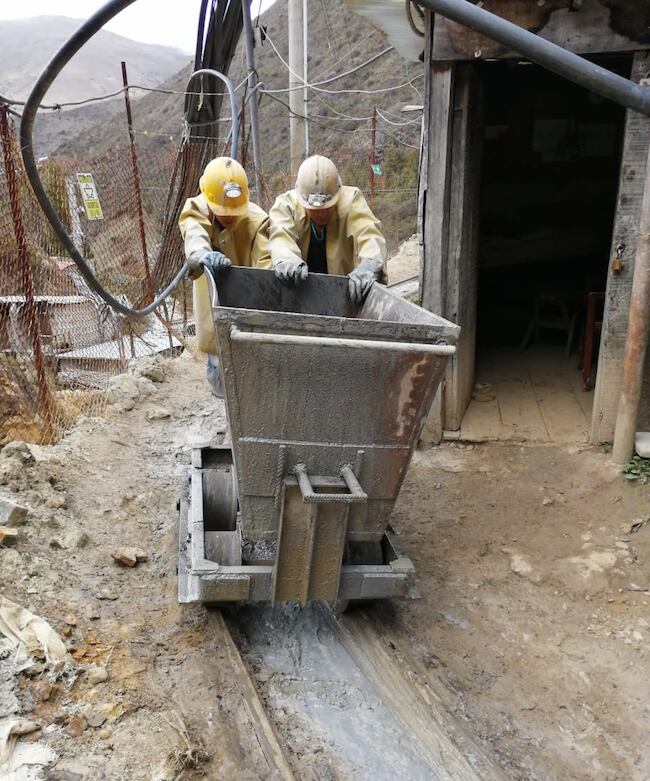 Vetas es uno de los municipios que está en la delimitación y que podría estar en riesgo de desaparecer si no llega a una concertación. La vacación minera de esta población tiene unos 400 años.