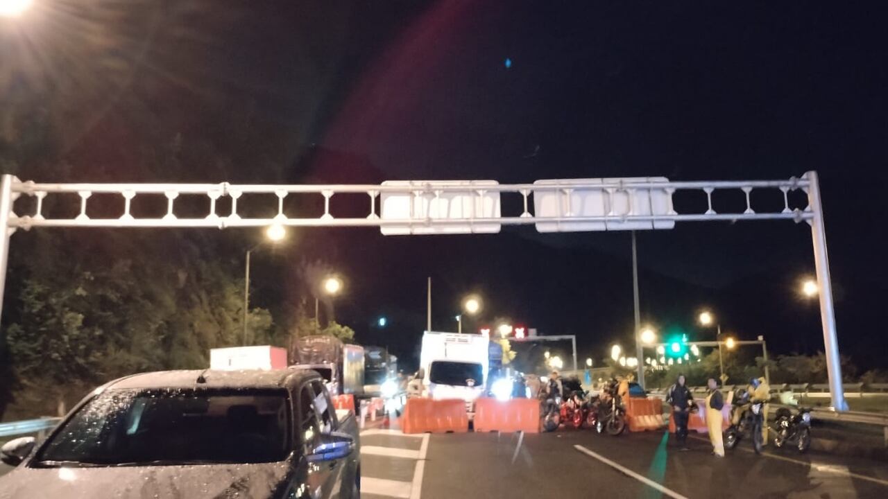 Reporte a las 5:00 a.m. de la vía al Llano.