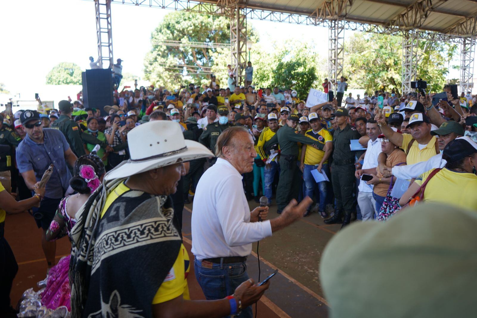El candidato Rodolfo Hernández en Vichada