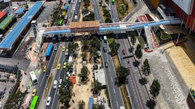 El nuevo puente peatonal del centro comercial El Edén ya se encuentra en funcionamiento sobre la avenida Boyacá con calle 12B.
