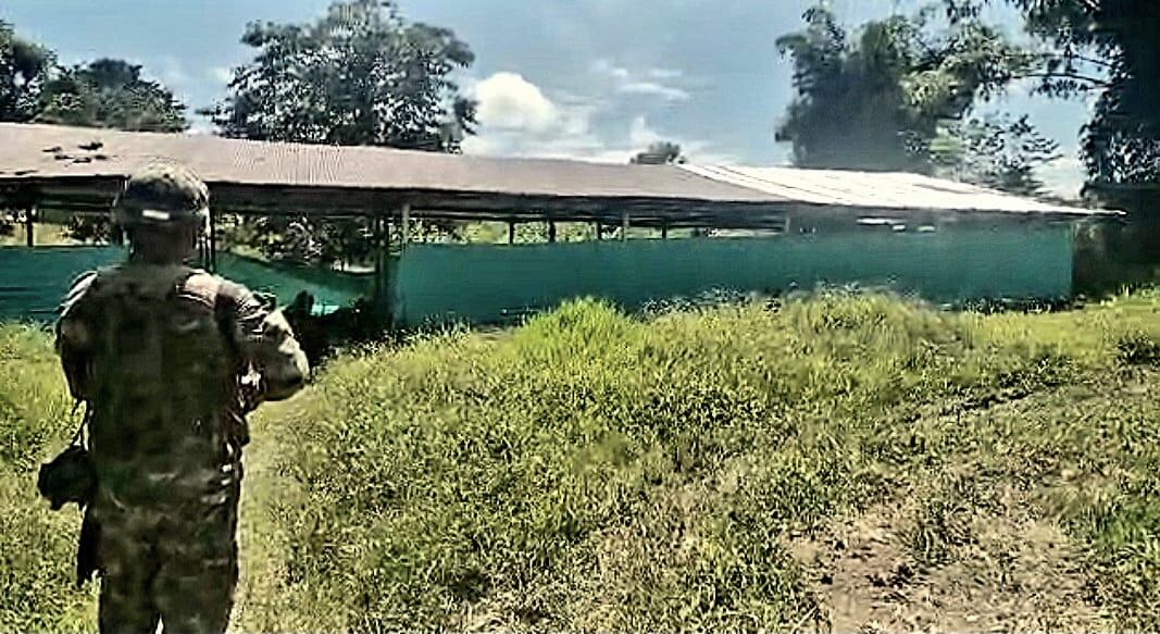 El aterrador ‘taller’ de las disidencias de Iván Mordisco, donde enseñaban a fabricar explosivos para atacar a la fuerza pública.