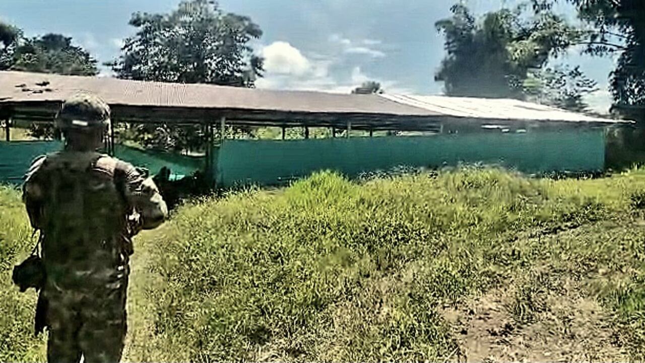 El aterrador ‘taller’ de las disidencias de Iván Mordisco, donde enseñaban a fabricar explosivos para atacar a la fuerza pública.