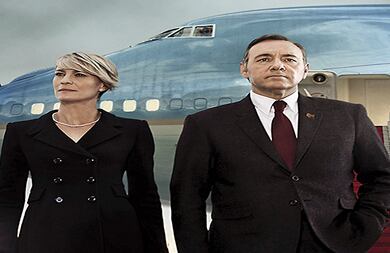 House of Cards relata las grandes ambiciones de un político por alcanzar un alto puesto en Washington.
