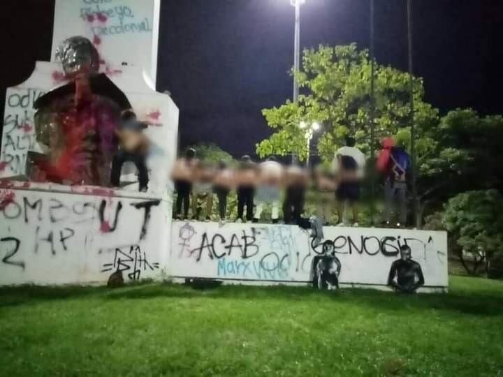 Estatua de Andrés López de Galarza, fundador de Ibagué, fue quemada