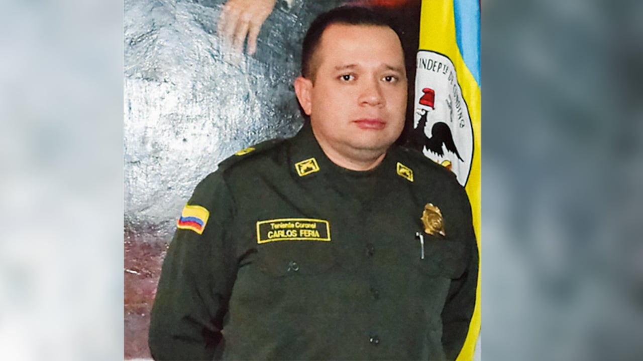 La decisión de la patrullera Dana Canizales de contar toda la verdad ya la tiene en su casa bajo prisión domiciliaria. Por eso, sus excompañeros decidieron seguir su camino. Canizales había señalado al poderoso coronel Carlos Feria, jefe de seguridad del presidente Gustavo Petro.