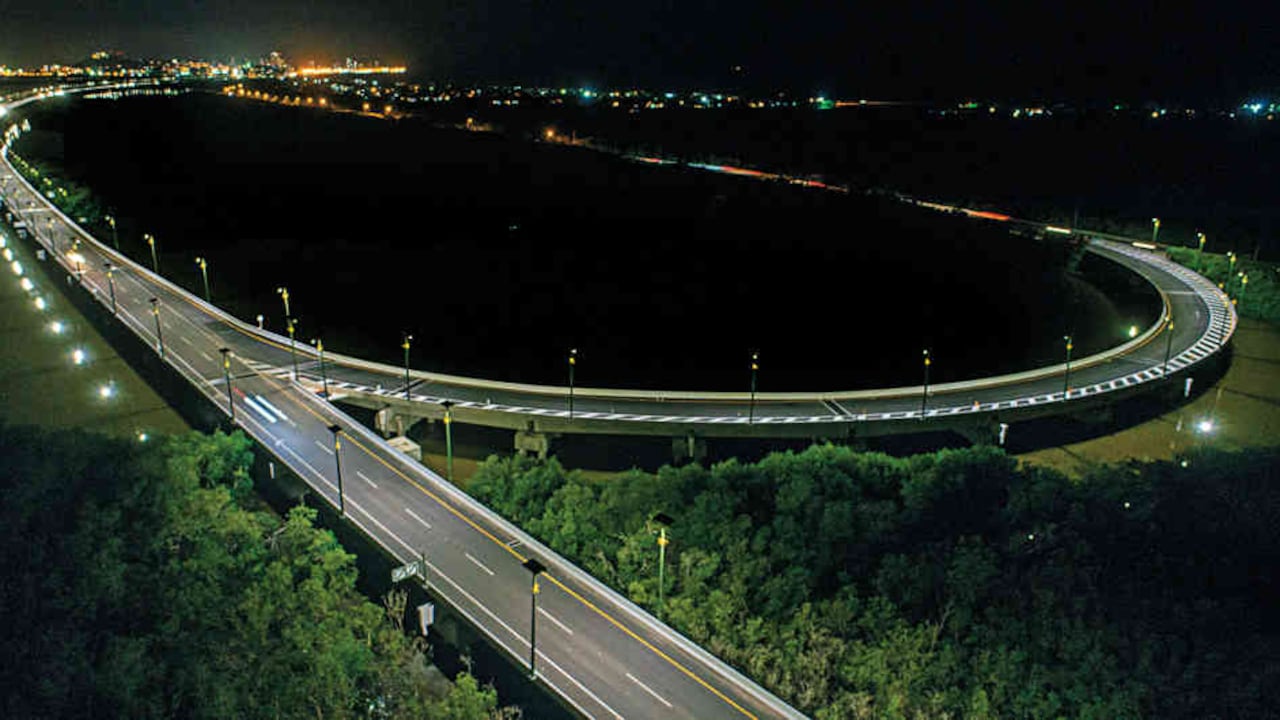Viaducto El Gran Manglar sobre la Ciénaga de la Virgen en Cartagena.