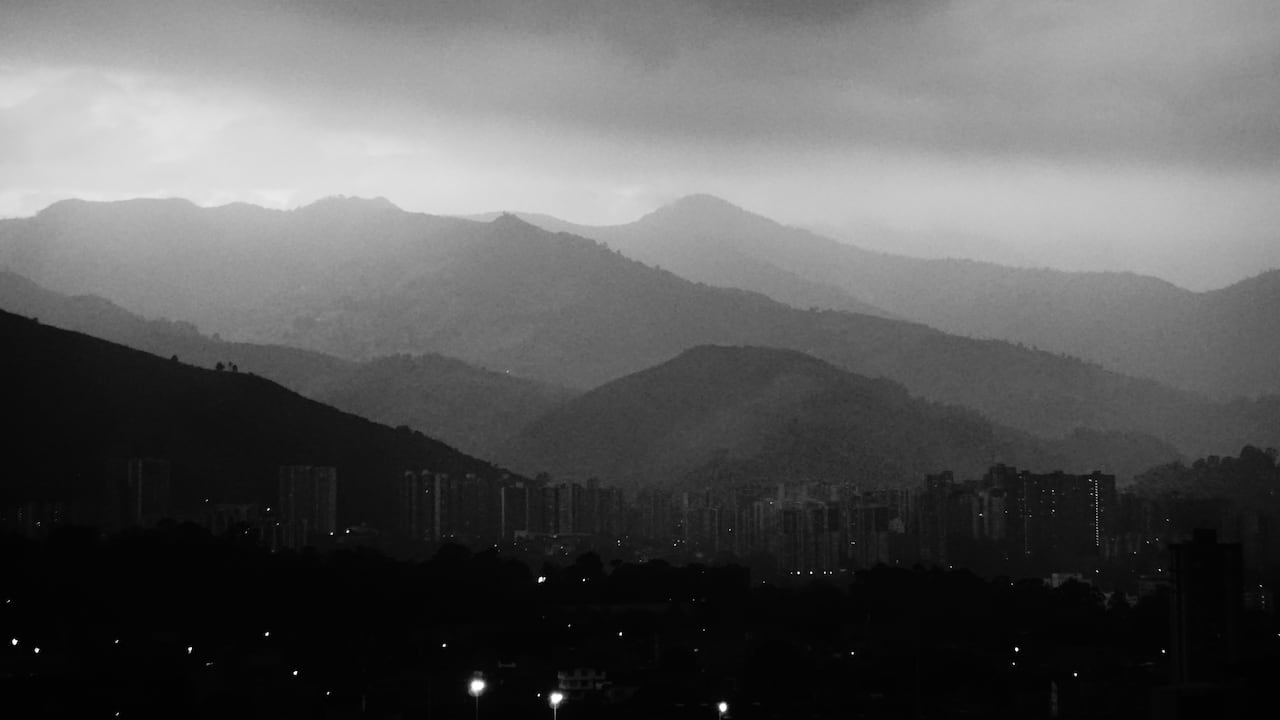 Lluvias y cielo nublado en Medellín.