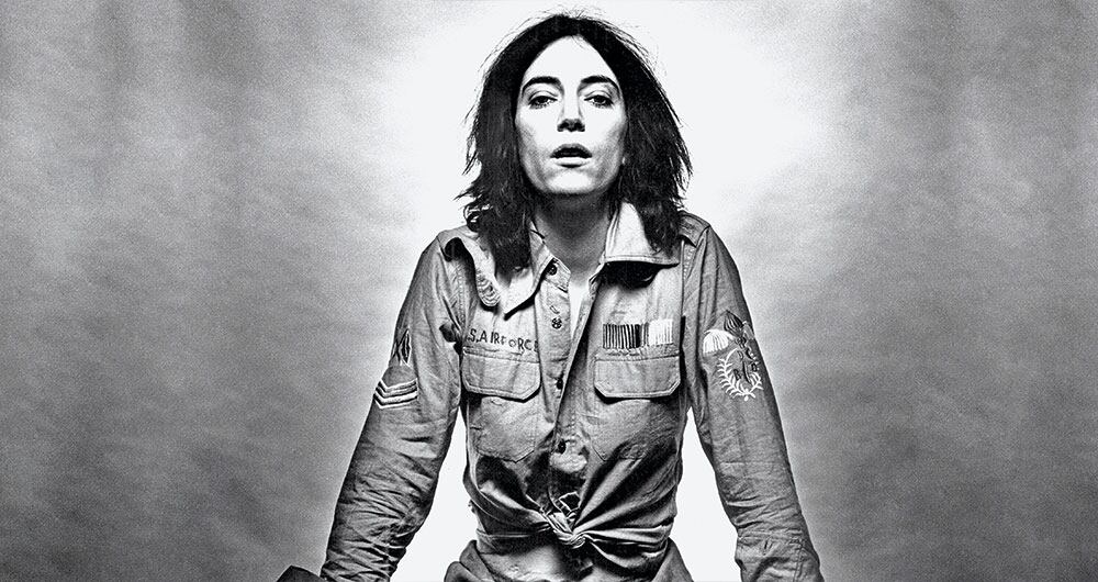 En la música, es difícil no asociarla con una himno como 'Because the Night' (1978).