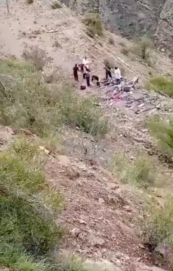 Las autoridades investigan las causas del accidente.