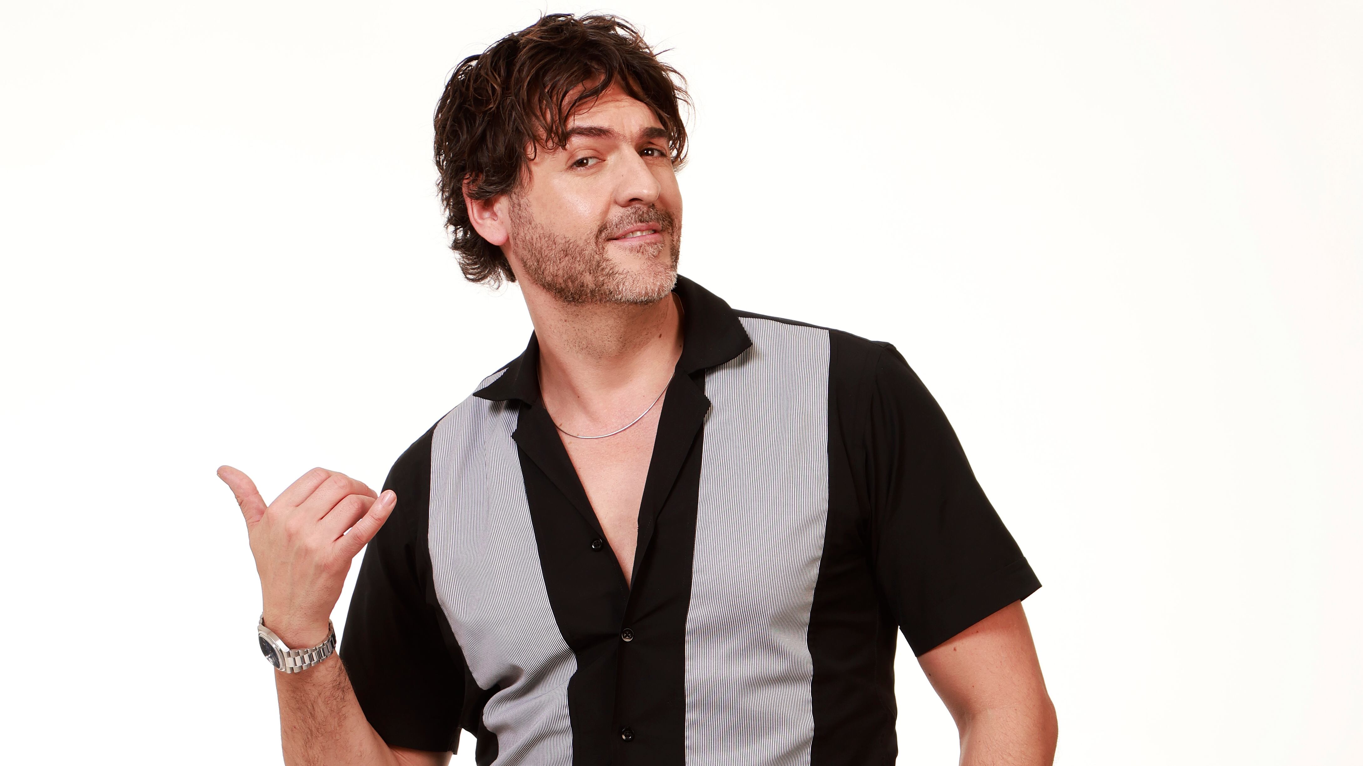 Rodrigo Candamil protagoniza la obra de teatro 'Inmaduros' del Teatro Nacional La Castellana junto a Rafael Zea, Jennifer Leibovici, Paula Estrada, Andrea Guzmán y Carolina Sabino.